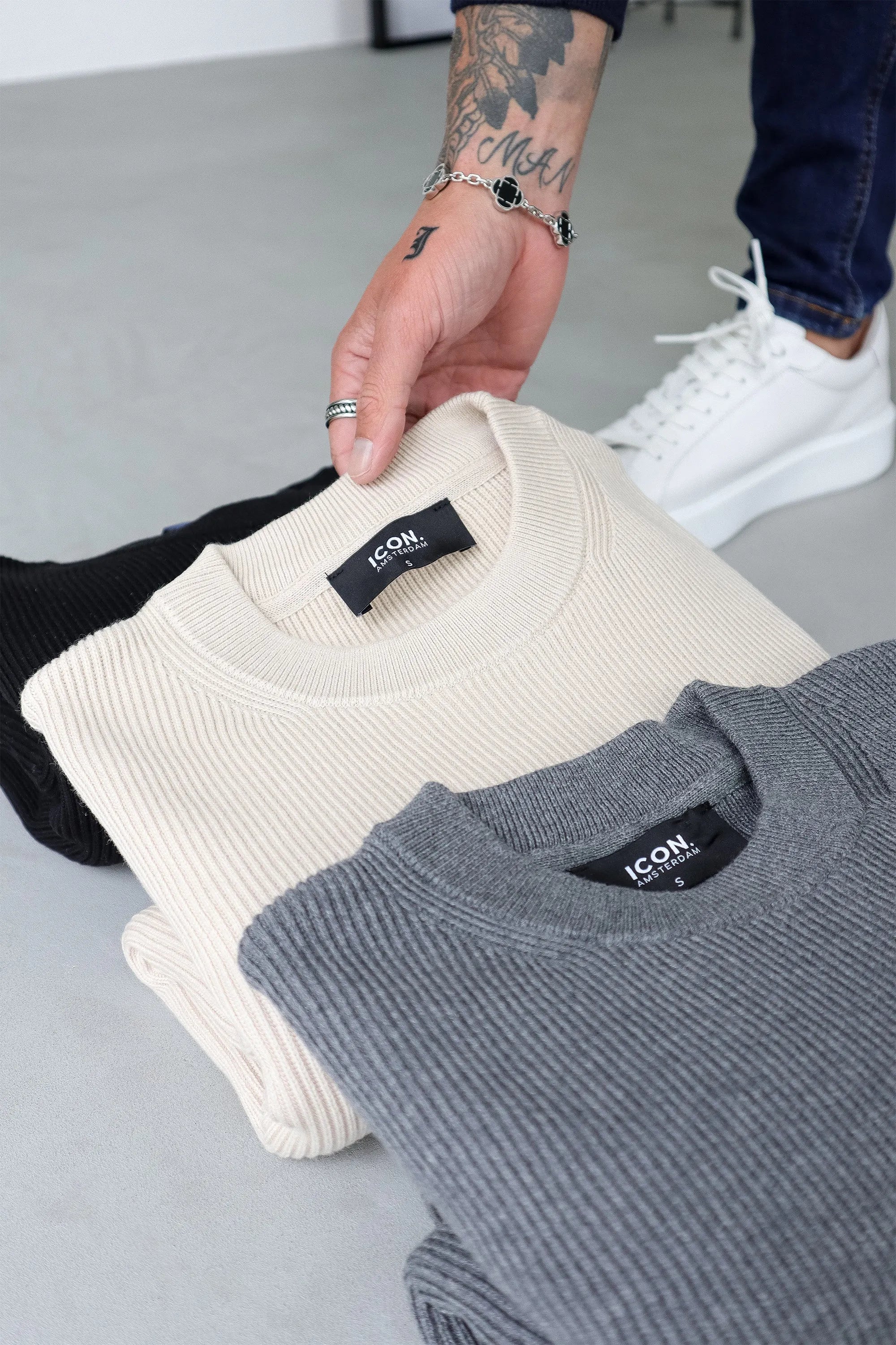 THE RENZO CREWNECK SWEATER