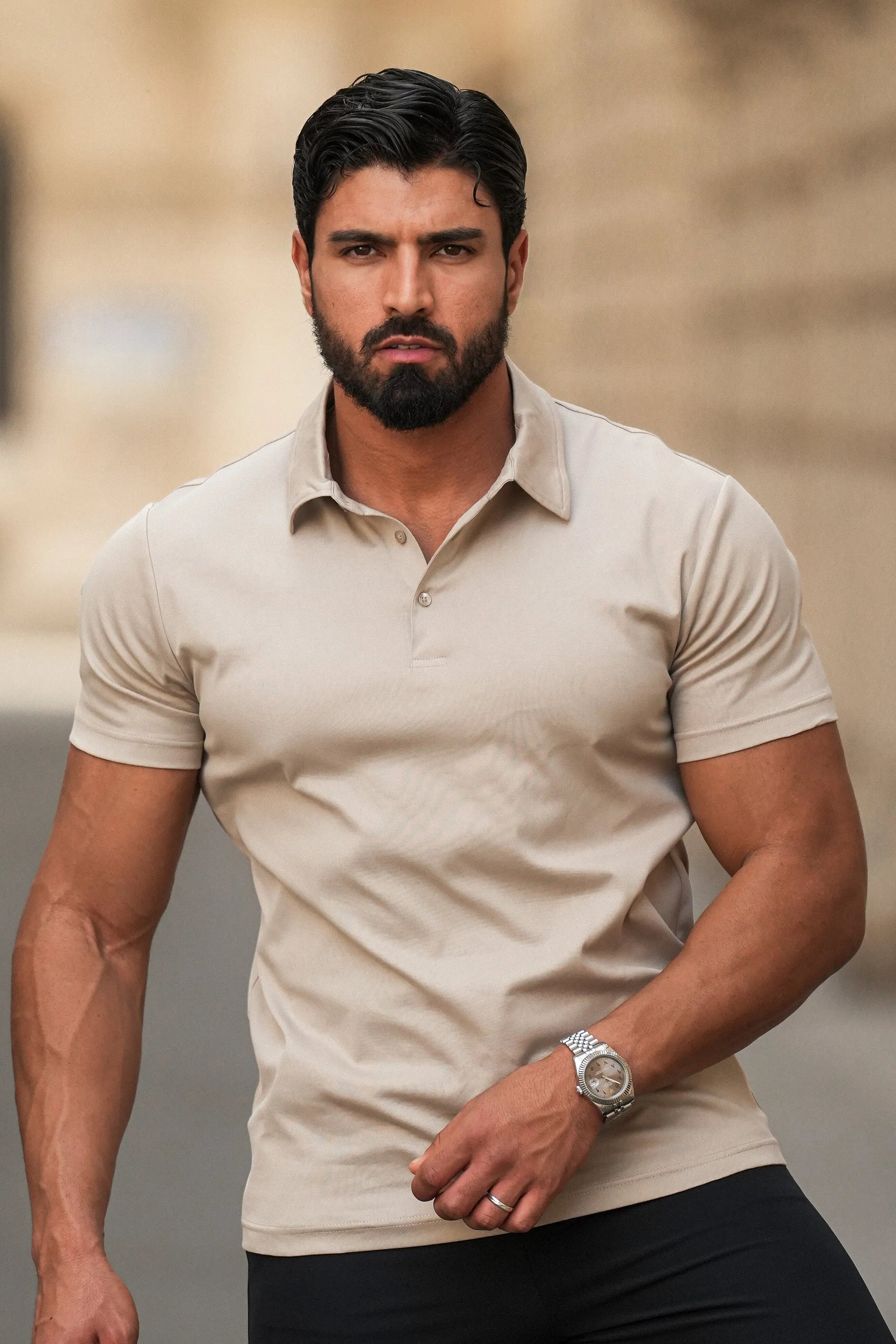 THE MUSCLE BUTTON POLO