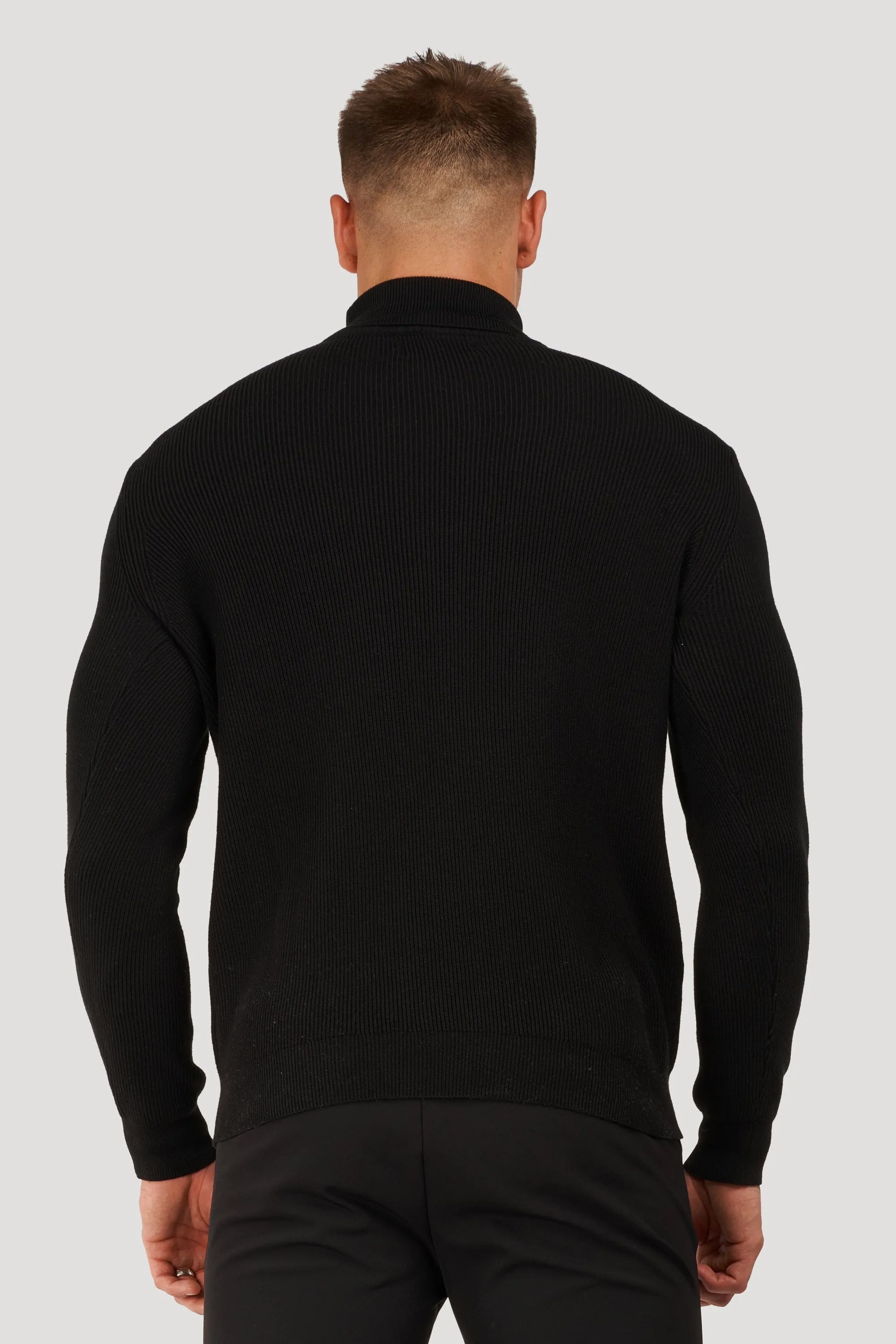 THE RENZO TURTLE NECK SWEATER