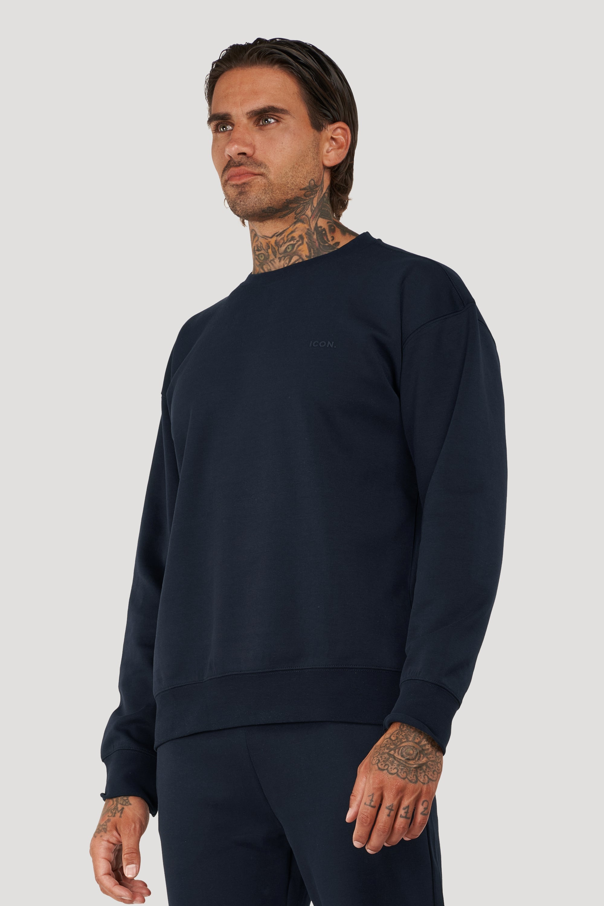 THE RELAXED CREWNECK SWEATER